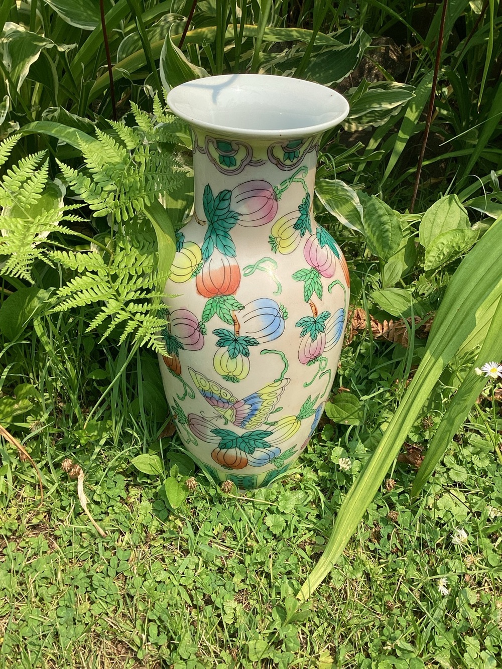 🦋 VASE BUTTERFLIES HAND PAINTED LARGE ASIAN STYLE URN VASE  15" - Picture 2 of 16